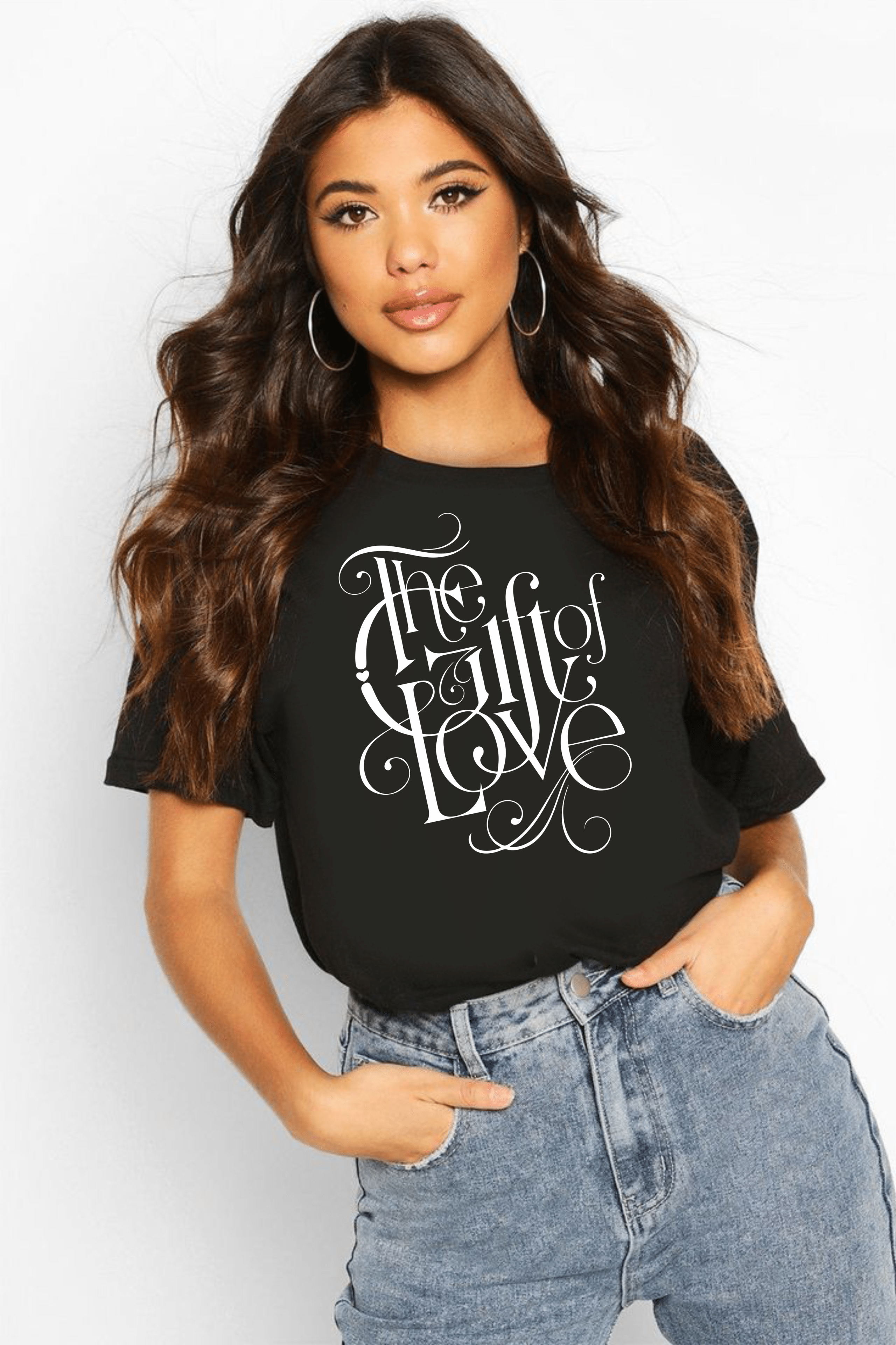 тениска The Gift of Love, тениска с любов, тениска с послание, тениска за жени, DTF печат тениска