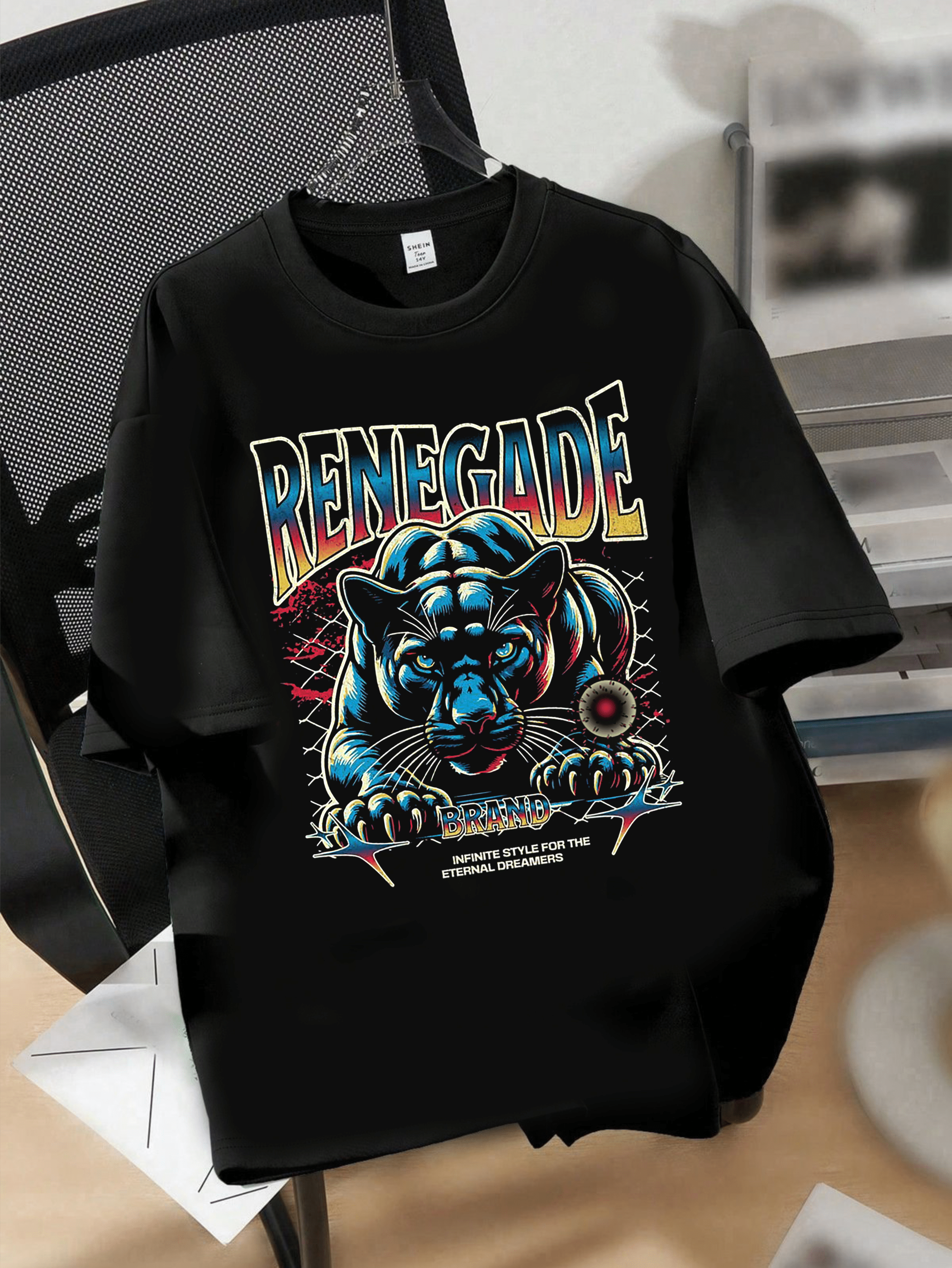 мъжка тениска Renegade, тениска с бунтарски стил, тениска с DTF печат, мъжка тениска с надпис, памучна мъжка тениска